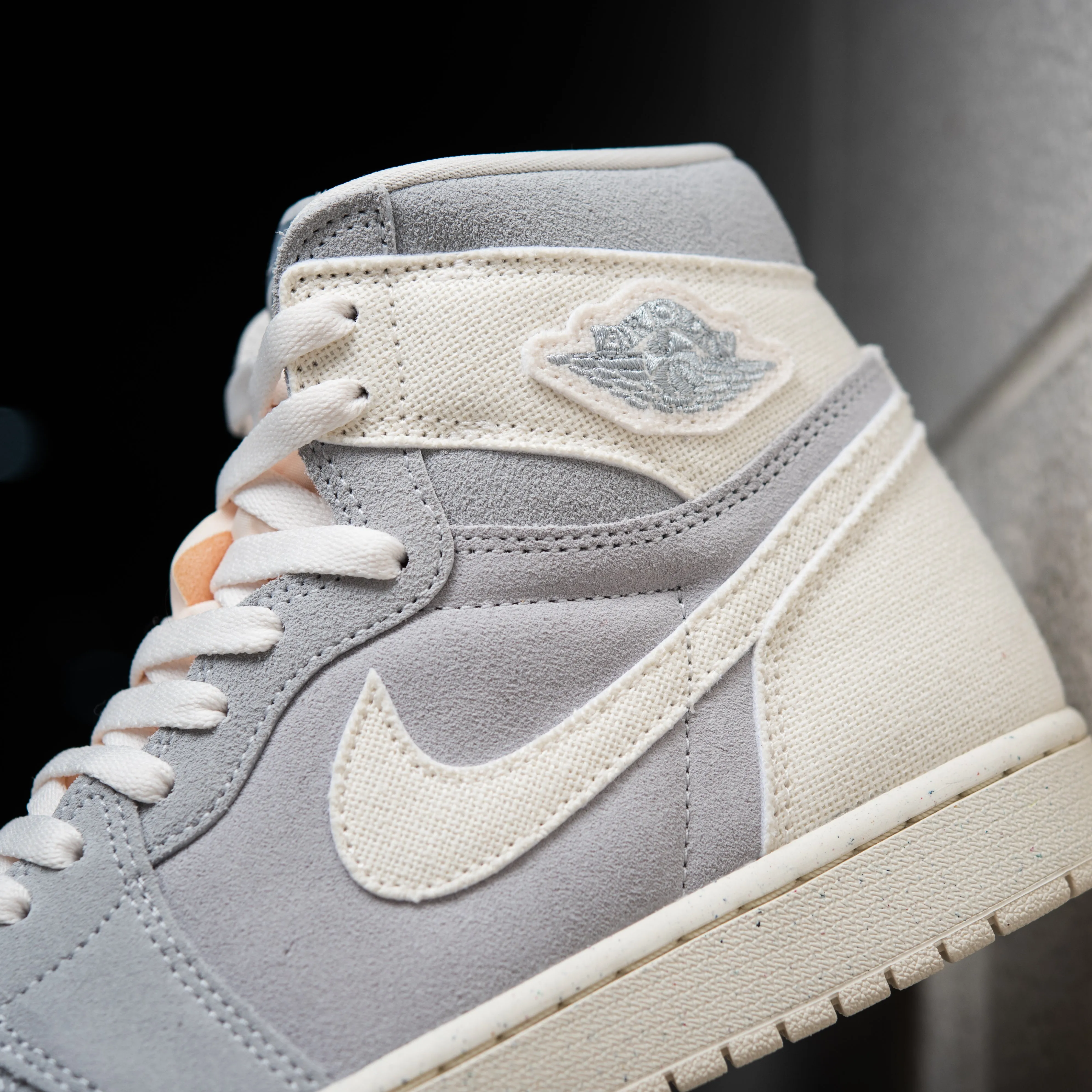 Air Jordan 1 Retro High OG Craft 'Ivory' - Sea Glass/Pale Ivory
