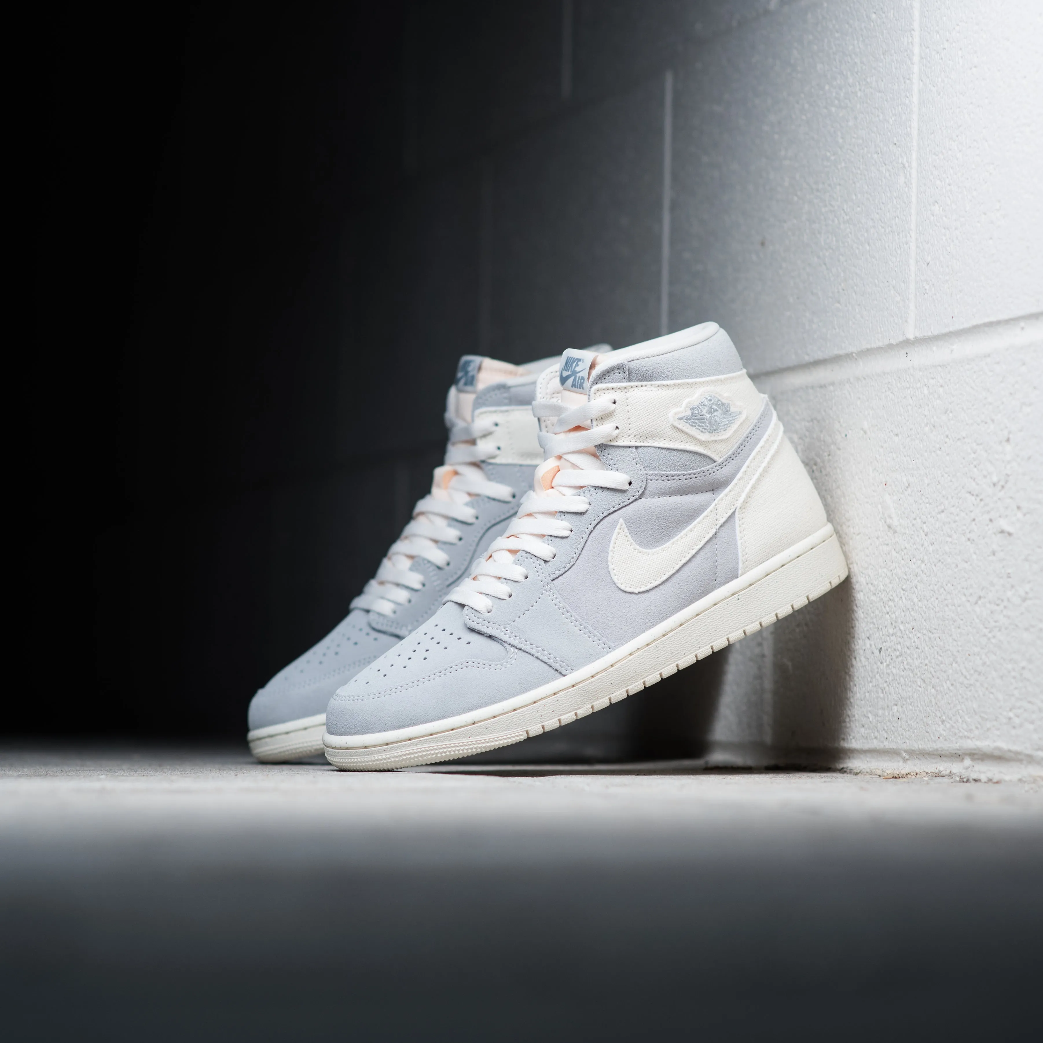 Air Jordan 1 Retro High OG Craft 'Ivory' - Sea Glass/Pale Ivory