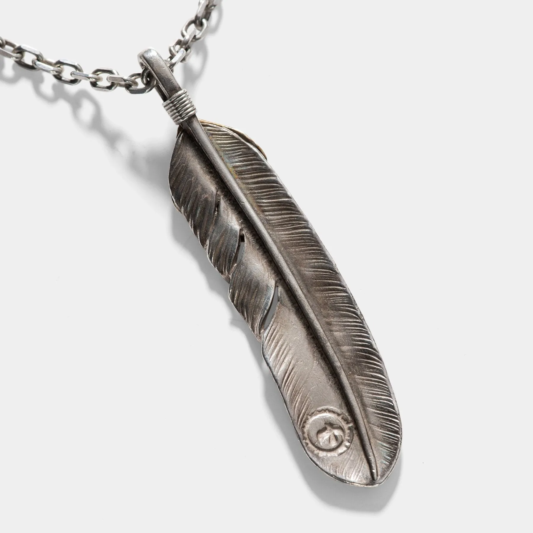 Goro's Feathers and Claw Necklace