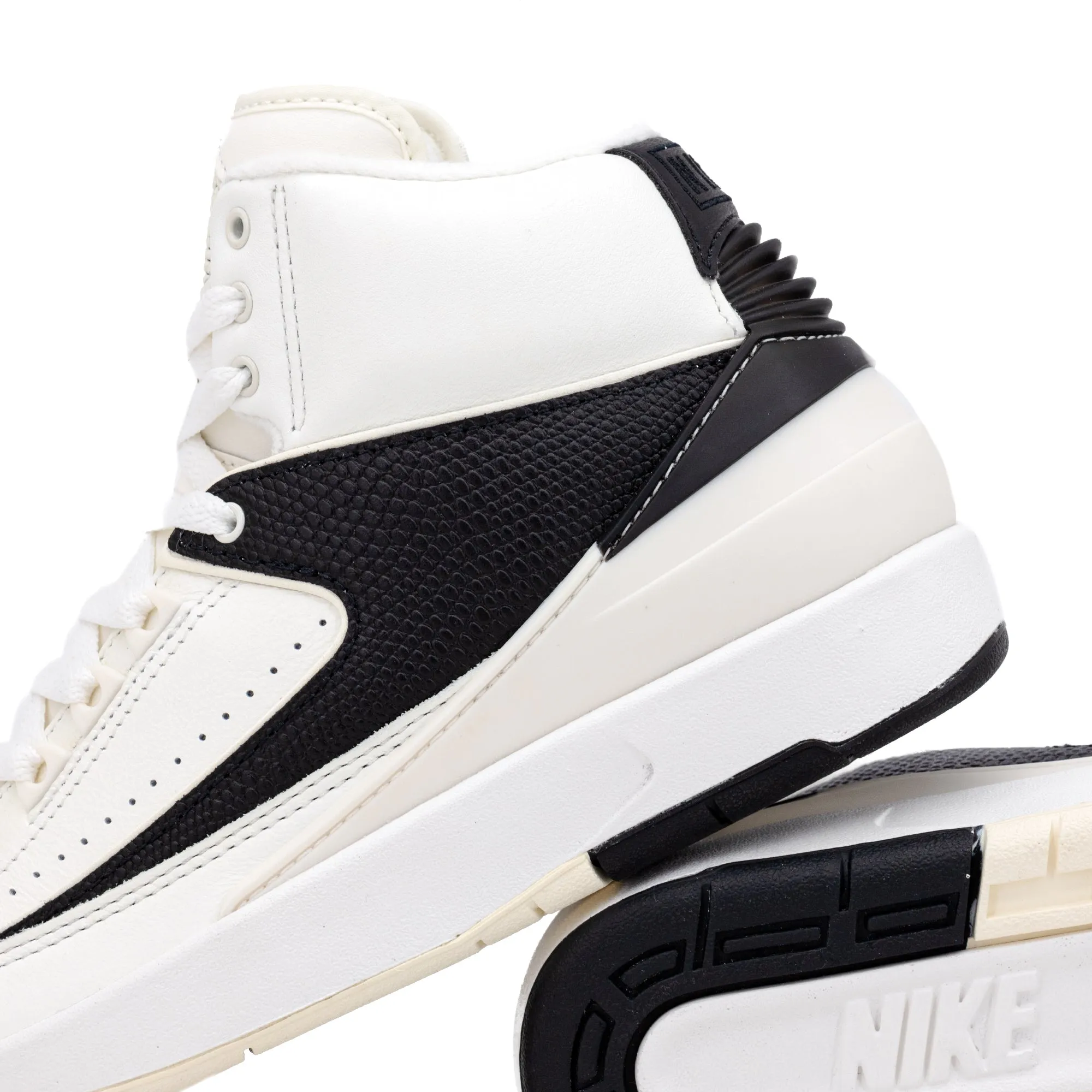 Nike Women's Air Jordan 2 Retro "Sail/Black" DX4400-100