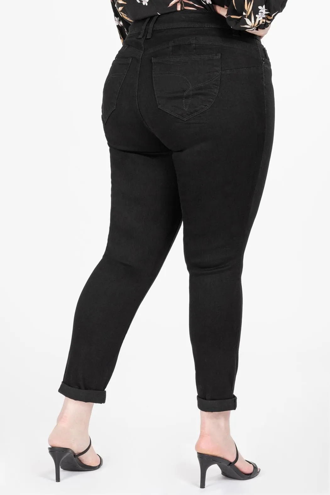 Women's Plus Size WannaBettaButt Optional Cuff Ankle Jeans